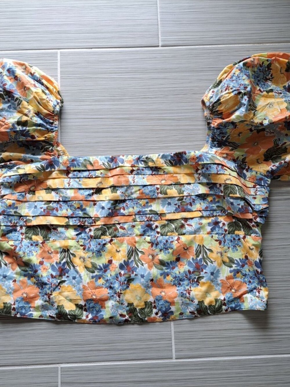 New Abercrombie & Fitch Women's XL Square Floral Ruched Puff Sleeve Crop Top - Picture 2 of 12